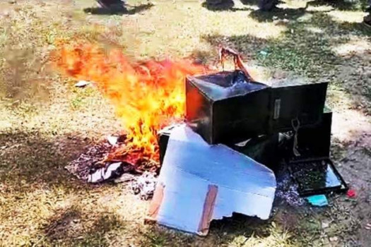 पश्चिम बंगालको पञ्चायत चुनाव हिंसात्मक, १२ जनाको मृत्यु